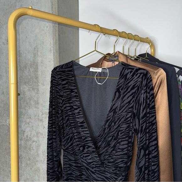 New Ramy Brook Kalani Black Zebra Print Flocked Textuted Long Sleeve Mini Dress - Picture 8 of 15